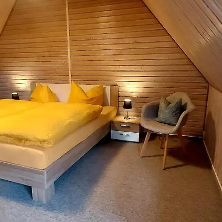 Gemuetliche In Mit Terrasse Apartamento Prerow