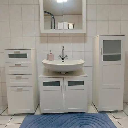 Gemuetliche In Mit Terrasse Apartamento *